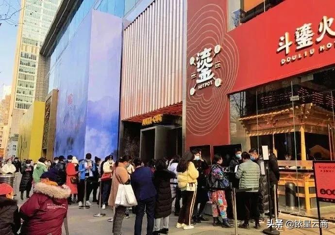 这些2021年一开业就圈粉无数的“全国首店”,凭什么在博人眼球?
