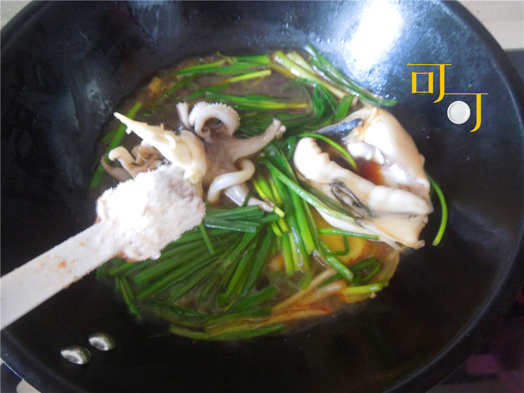 甜酱汁墨鱼怎么烧,葱姜炒墨鱼片