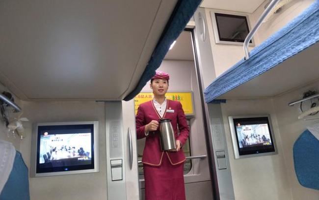 全国第一列卧铺火车,中国豪华双层卧铺火车
