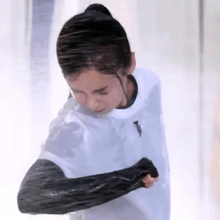 游泳池游泳技巧,游泳底妆的正确步骤