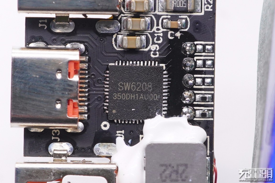 台电能量怪兽57000毫安充电宝拆解,台电20000毫安充电宝拆解