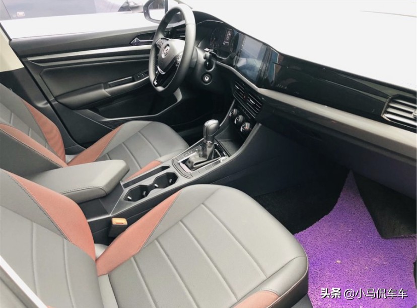 大众宝来2024款1.5t尊行版油耗,大众宝来2019款油耗5.8高吗