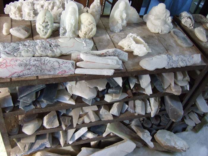 这里发现一块河磨“玉王”，曾深埋六年，如何开发却让人伤透脑筋