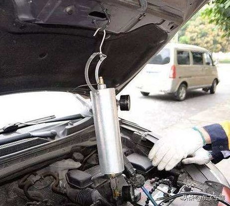 汽车越开越肉是什么原因,车子越开越肉怎么动手解决