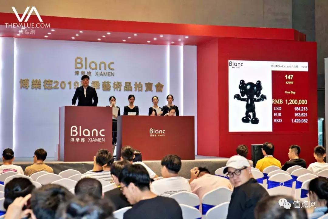 kaws雕塑公仔,kaws雕塑正版价格