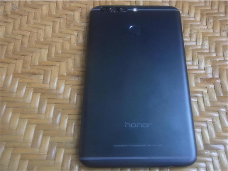 荣耀v9和荣耀20青春版屏幕对比,华为手机荣耀v9评测