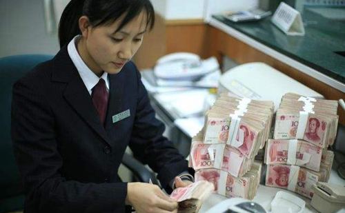 美国银行工作人员收入如何,银行工作人员工作效率慢