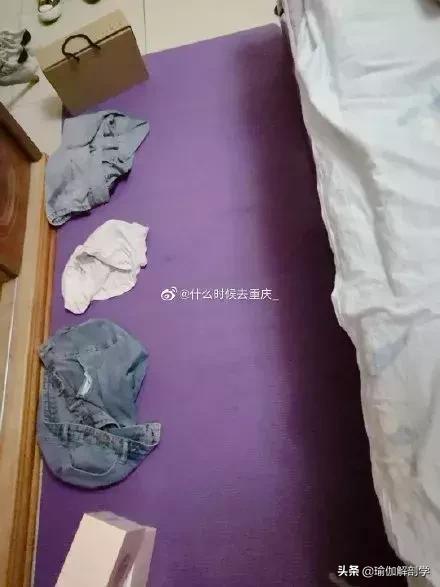 每个家庭都有个瑜伽垫,每个家庭角落都有个瑜伽垫