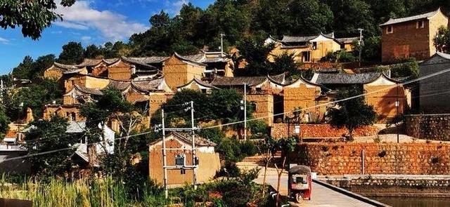 云南建水古城一座依然活着的古城,云南建水古城景点介绍