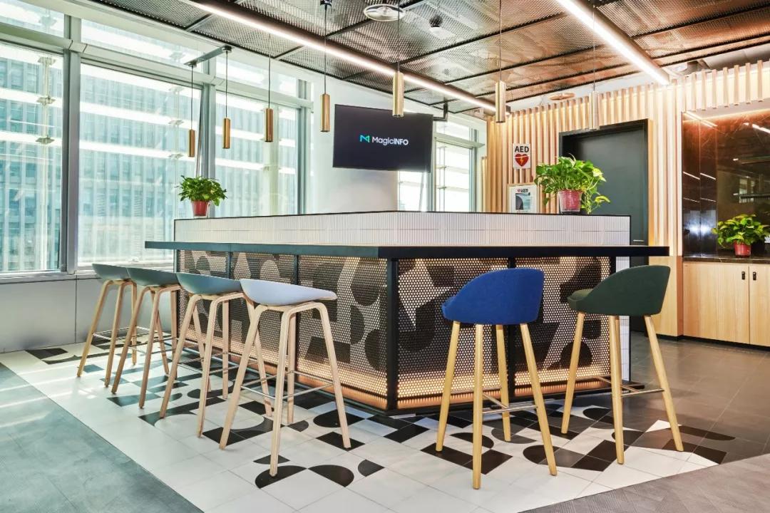 马云谈挖阿里巴巴的人,马云为阿里巴巴做出的付出