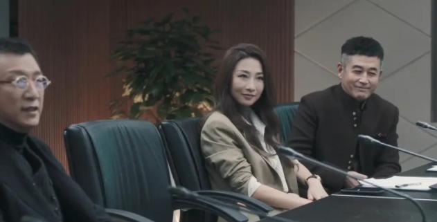 从张艺兴、吴越到王骏迪,《扫黑风暴》明明就是个红雷宇宙