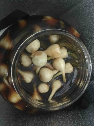 新蒜老了如何腌糖蒜,新蒜腌制糖醋蒜的简单做法
