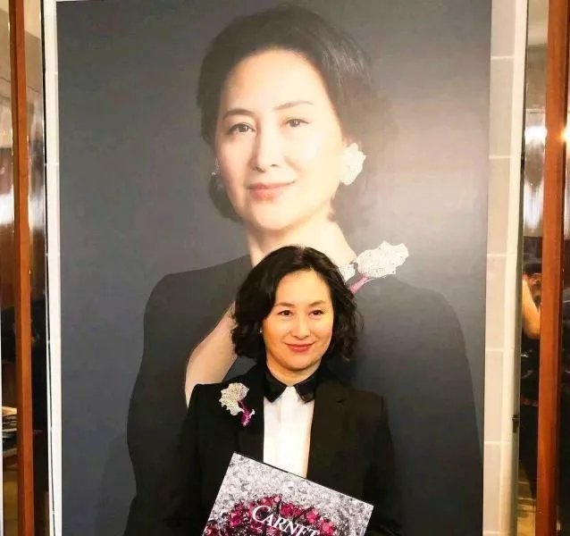 甘比与何超琼的故事,甘比与何超琼