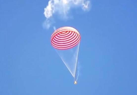 神舟十二号返回落地的降落伞图片,神舟十二号降落位置及原因