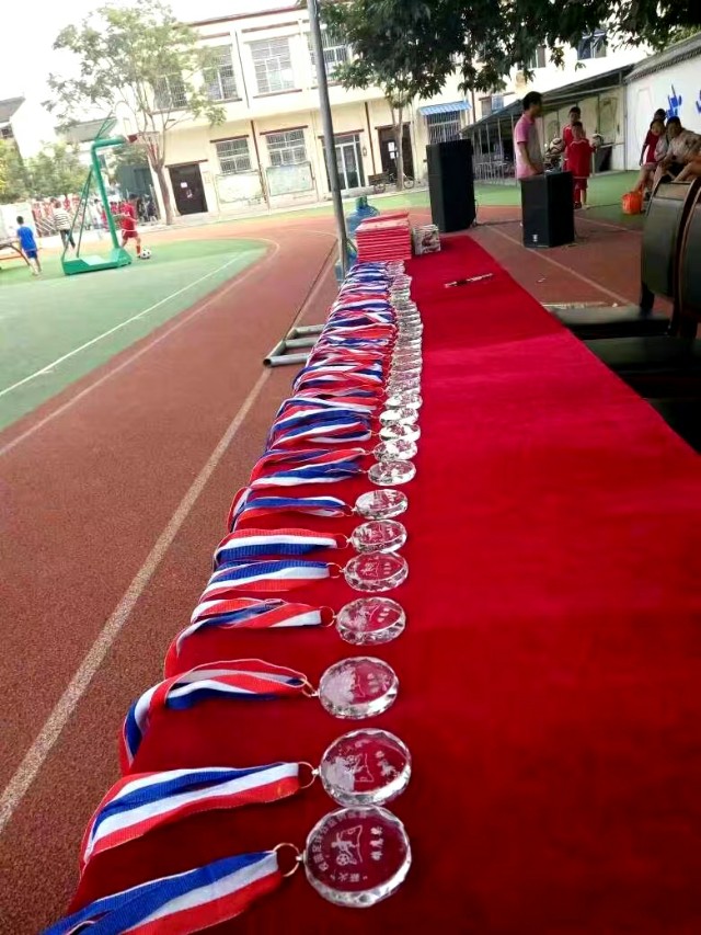 深圳公益足球培训,成都公益足球培训