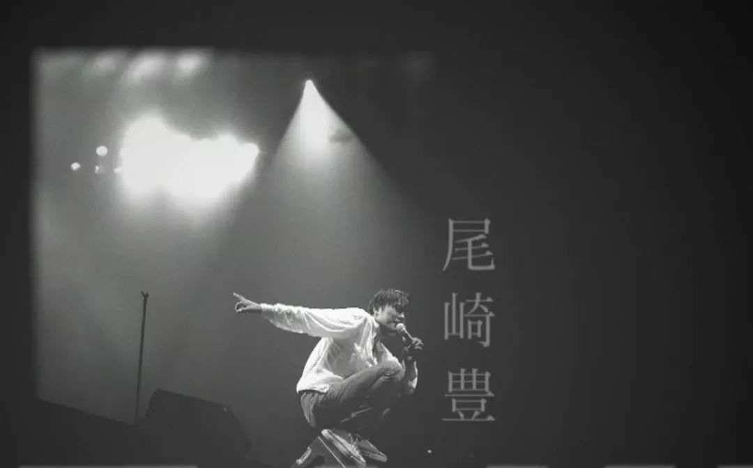 他是谢霆锋偶像，被杨坤翻唱17岁成名作，一生不羁却英年早逝