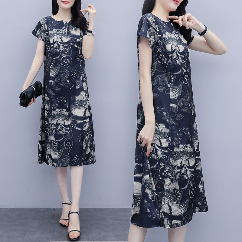 新款气质初恋收腰裙子潮,高腰连衣裙初恋风