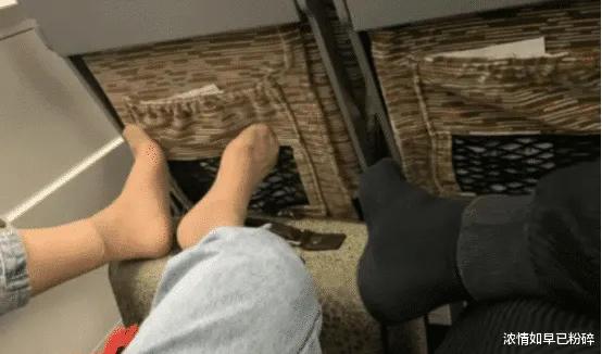 憋屎对身体有什么危害,极限憋屎一个月