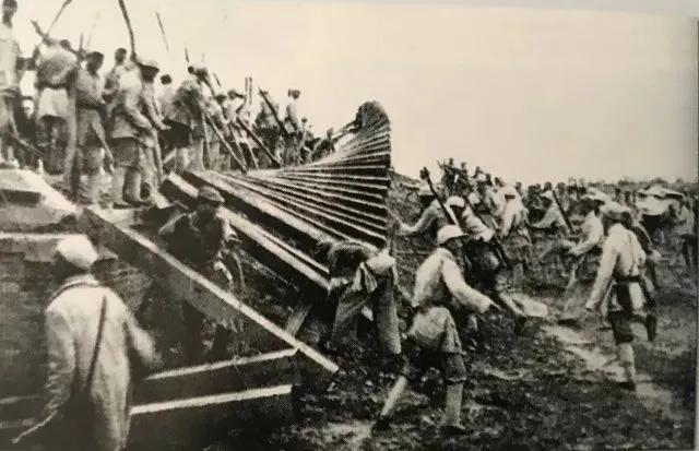 这锅绝了！没放一滴油，喷香诱人还不粘，秒杀饭馆招牌，全家人吃到连渣都不剩