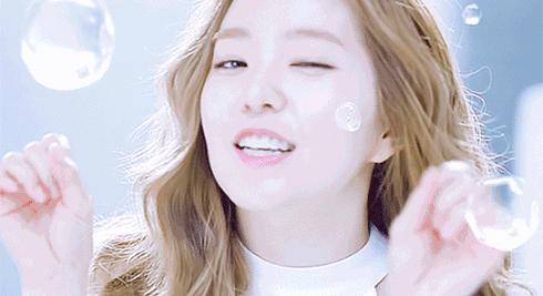 明星推荐喷雾补水仪,雅漾理肤泉补水喷雾