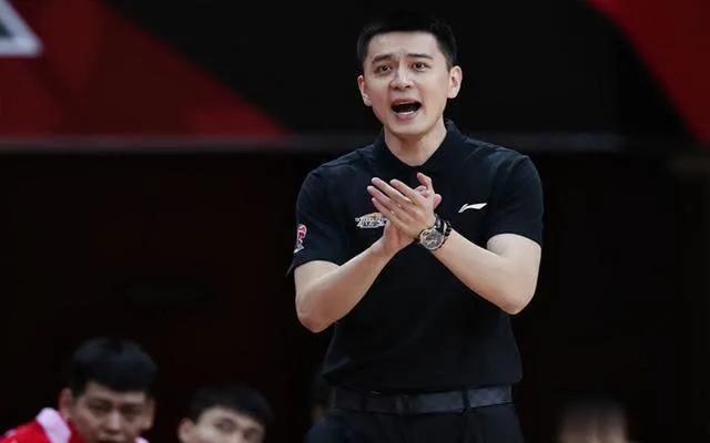 辽宁男篮冠军之路的辛酸历程,辽宁男篮手握三大优势剑指总冠军