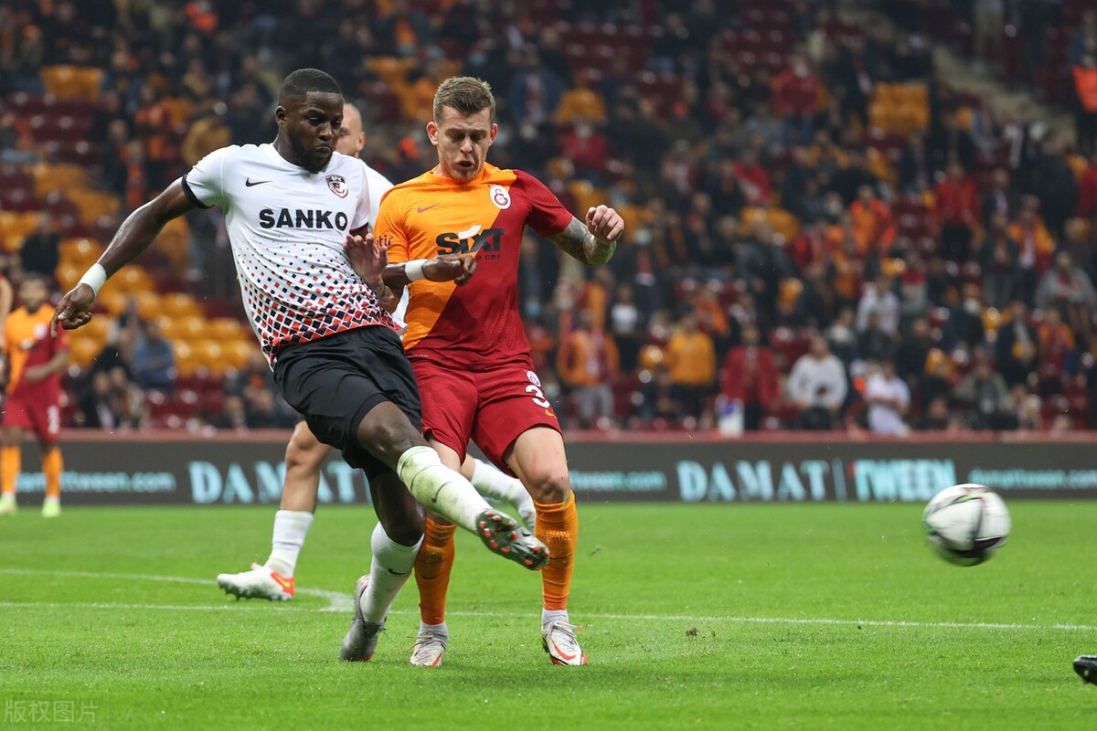 欧罗巴马赛vs阿贾克斯,欧罗巴比利亚雷亚尔翻盘马赛吗