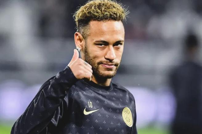 世界前十足球运动员,足球运动员职业生涯进球排名