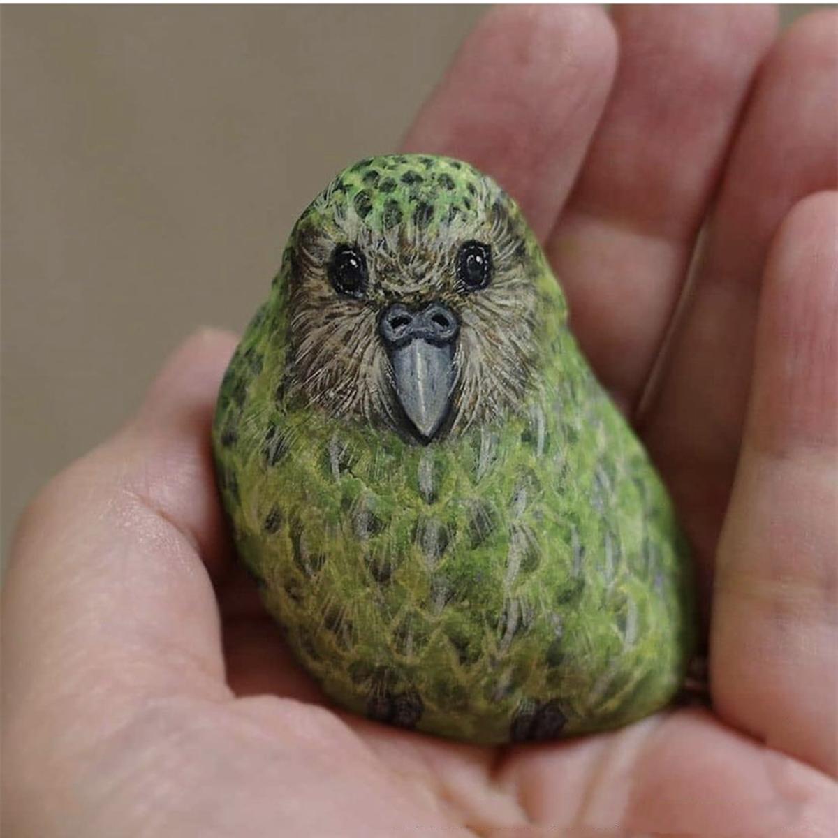 石头也可以做动物手办，只要绘画的细节到位，同样也能够以假乱真