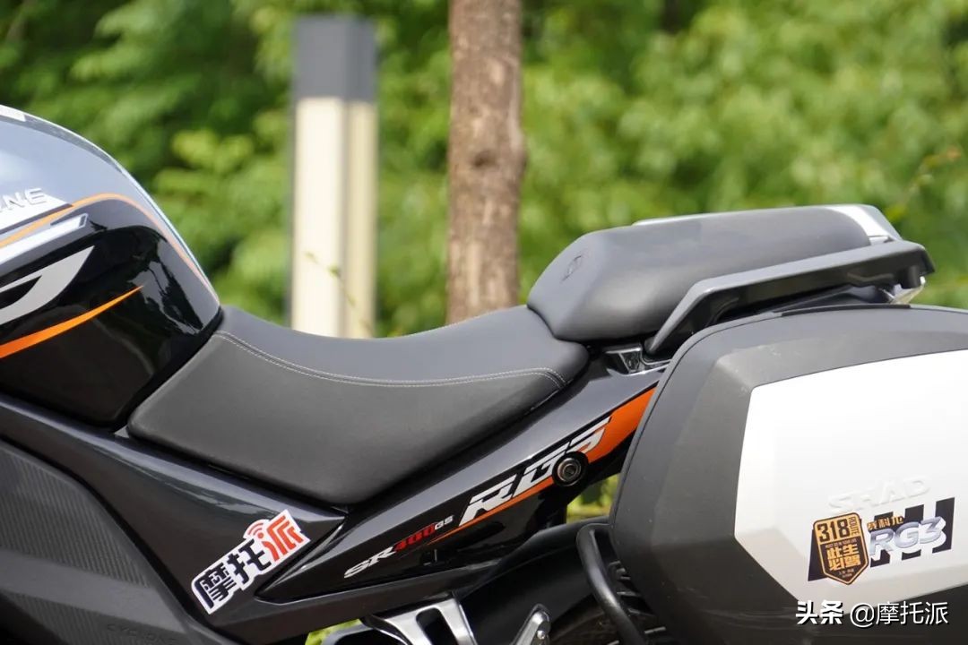 赛科龙rg3和铃木dl250哪款适合长途,赛科龙rg3旅行版测评