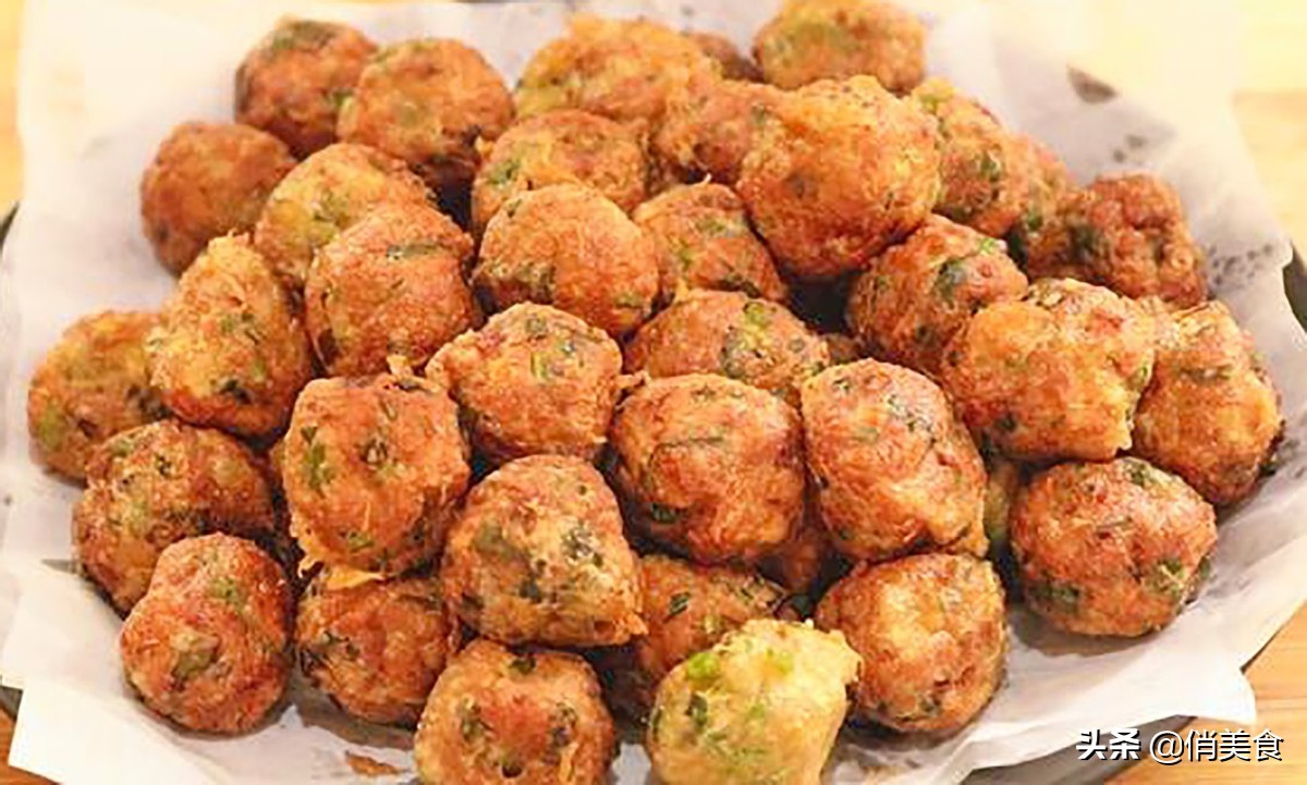 炸肉丸子吃几个不过分,炸丸子记住不要放面粉