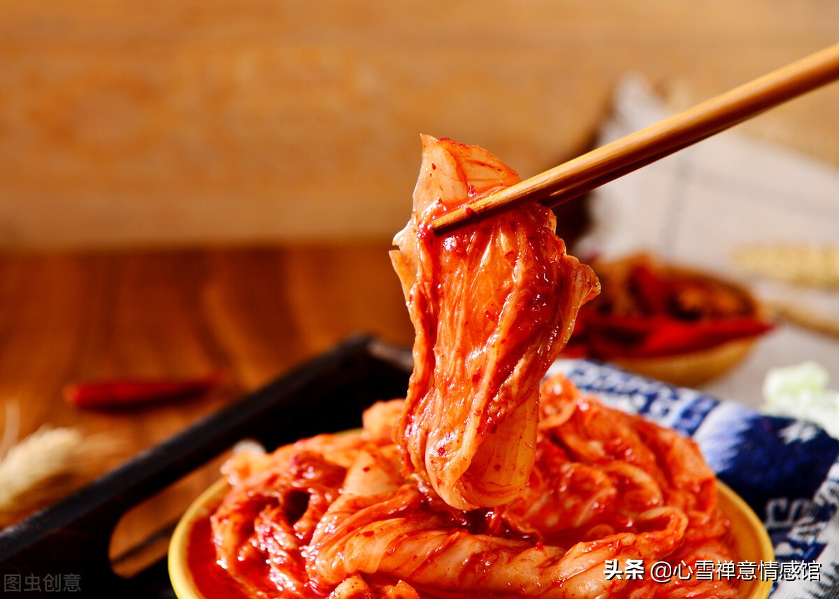 谁说只有四川人腌的泡菜才好吃,中国正宗的辣白菜