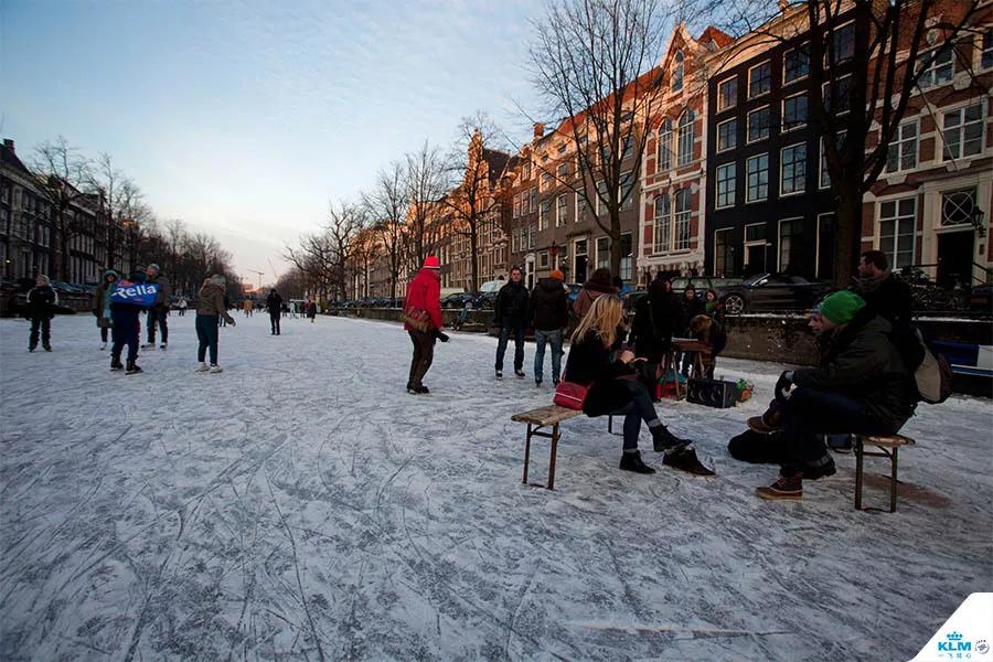 荷兰人滑冰,荷兰人去加拿大工作