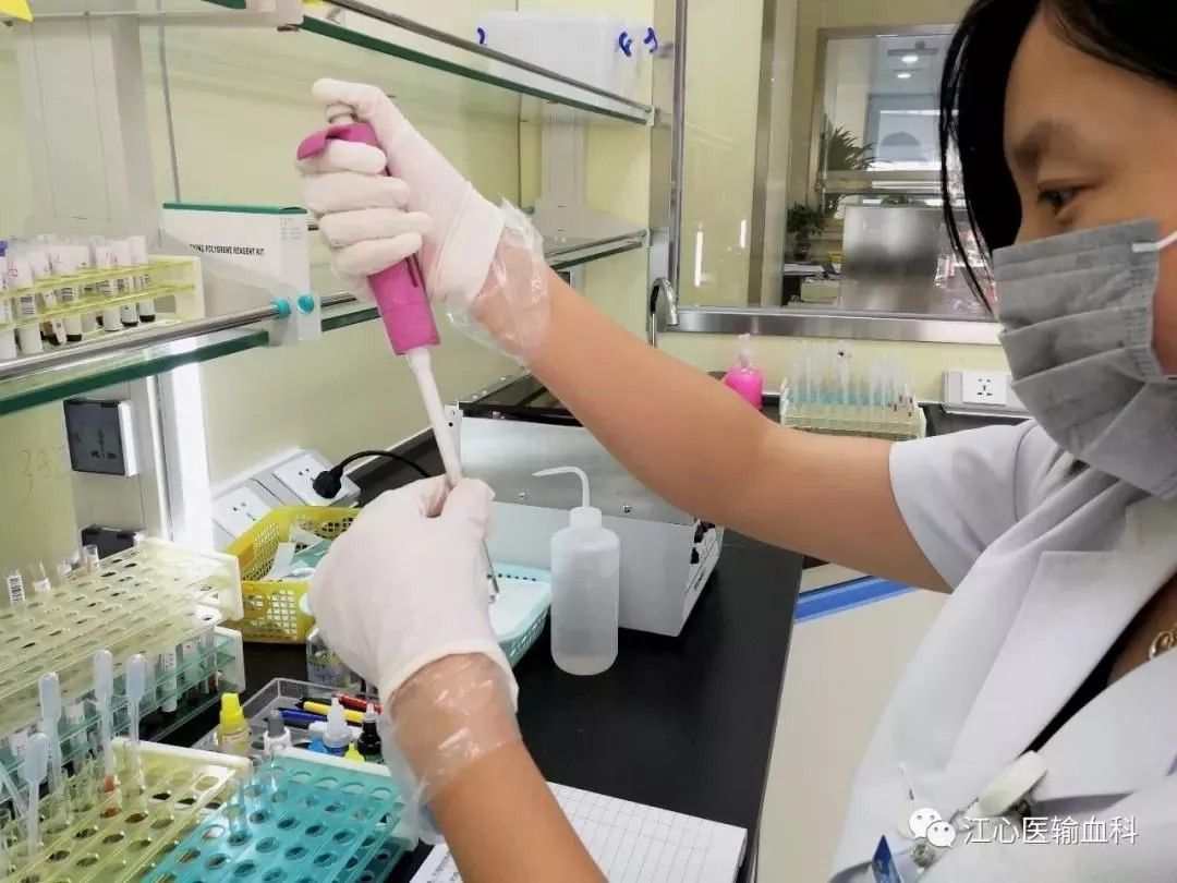 o型血和a型血的父母孩子什么血型,o型血和b型血父母生什么血型