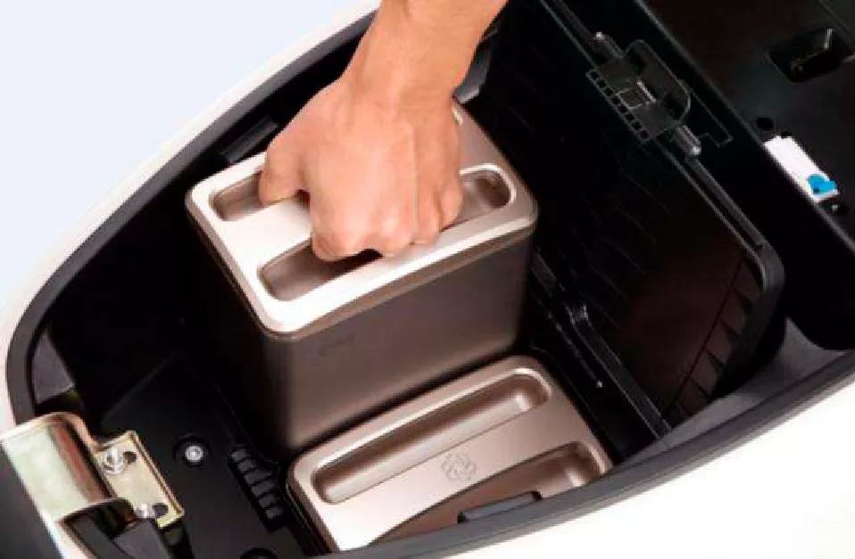 电动车电池放久充不进电怎么办,电动车72v充不进电是电池有问题吗