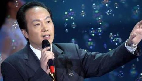 央视主持人罗京有多敬业,国脸央视主持罗京