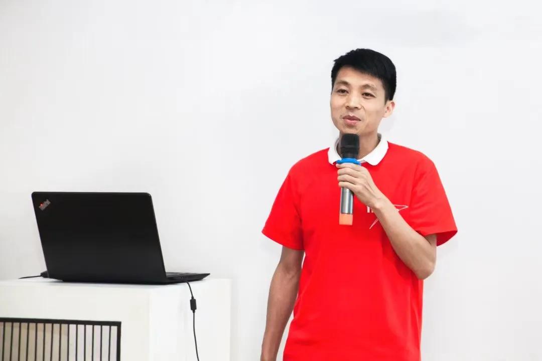 红蜻蜓能飞多高,红蜻蜓动作