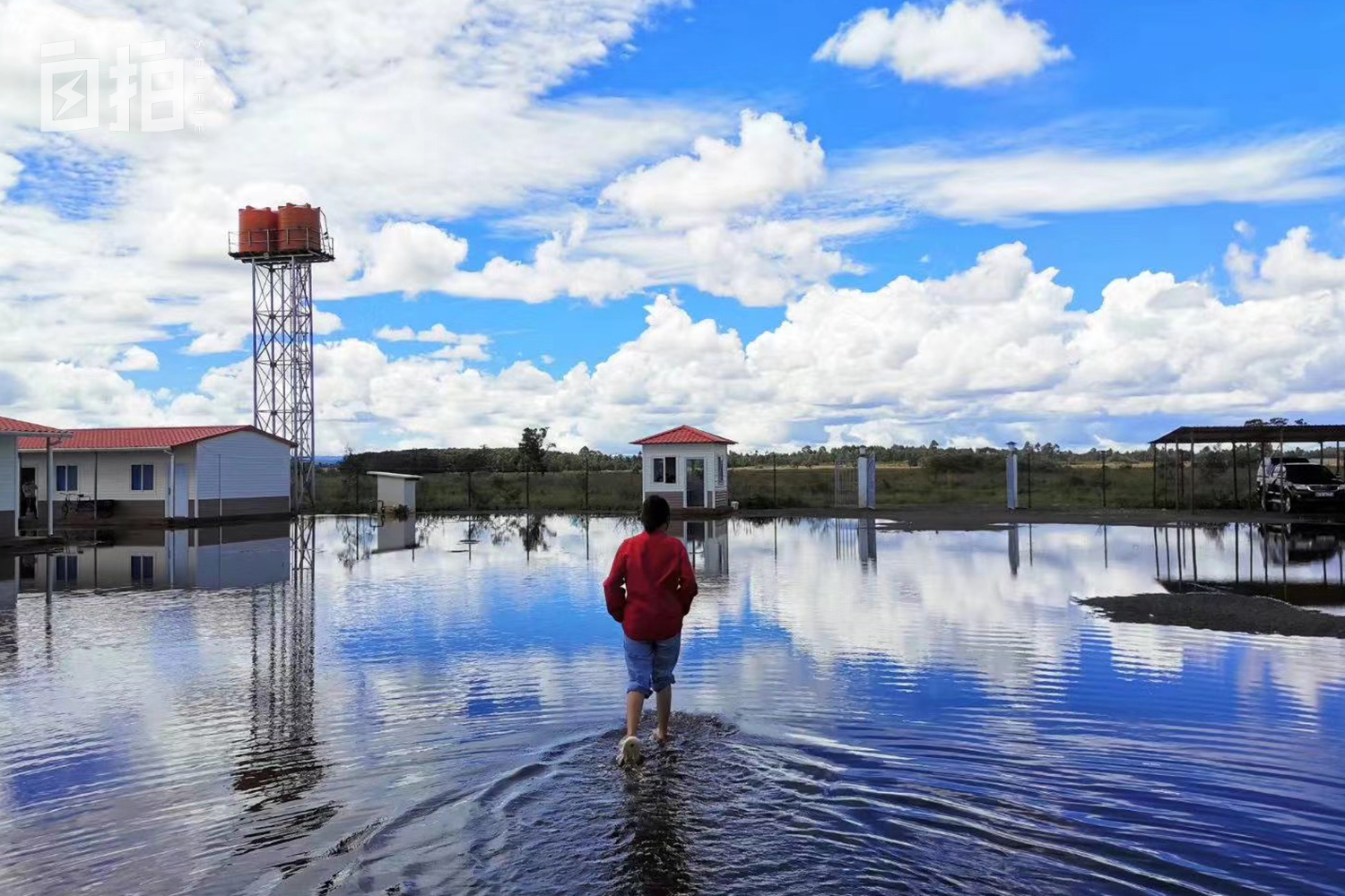 我，女大学生，一毕业就被派去非洲，每年15万工资，现在想回国