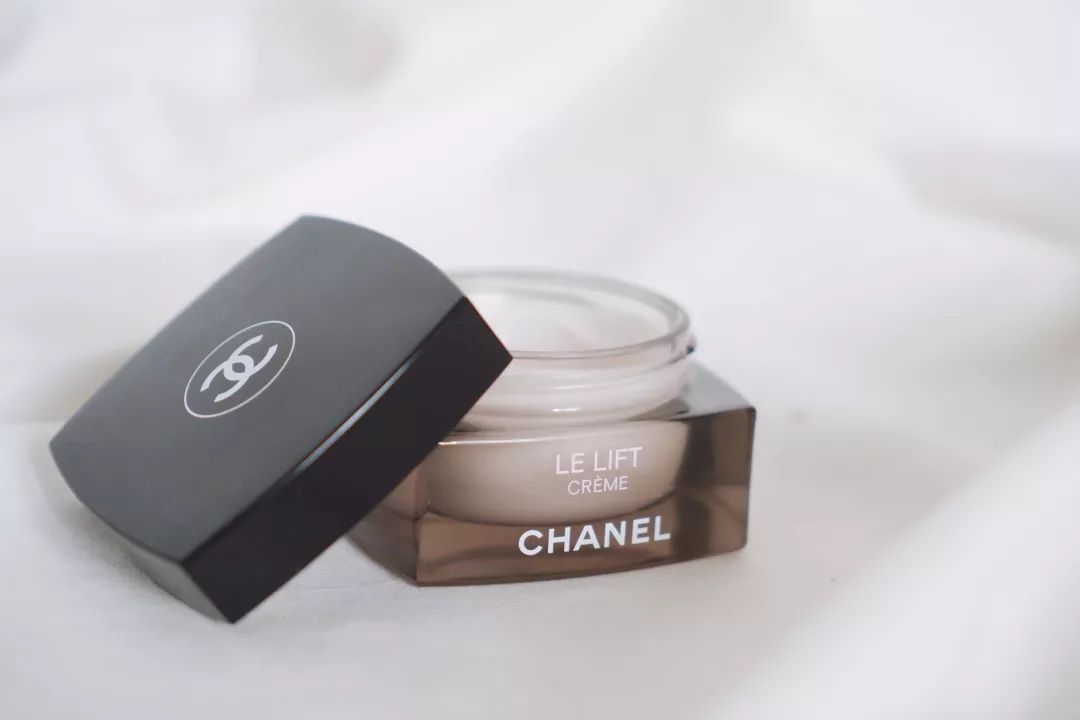 正确护肤才能逆生长,逆龄护肤正确方法