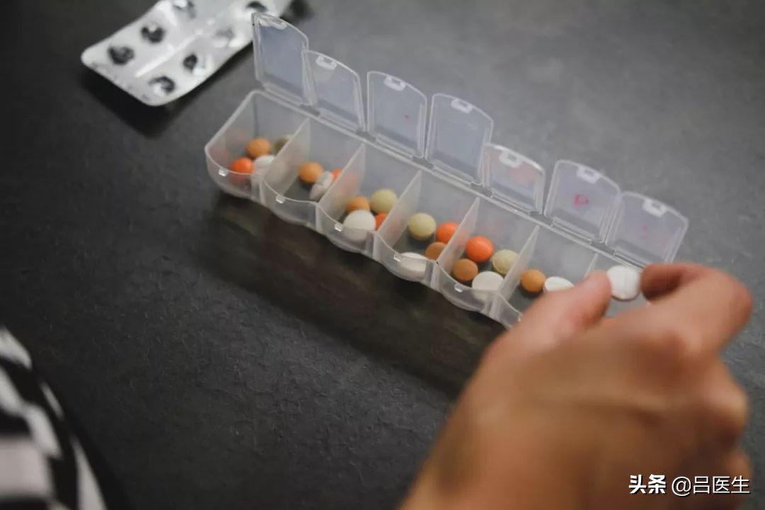 3岁女宝宝长胡子属于早熟吗,6周岁孩子长胡子早熟怎么办