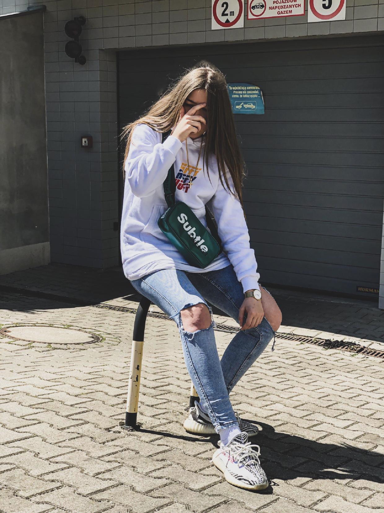 出色的穿搭,李斯丹妮同款subtle斜挎包