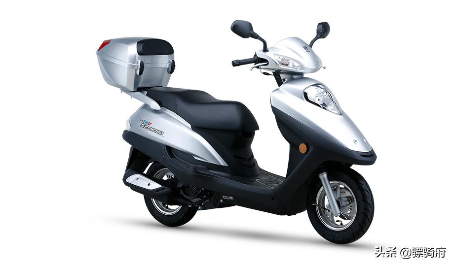 豪爵新悦星与宇钻e哪个好,豪爵踏板摩托车宇钻好还是悦星好