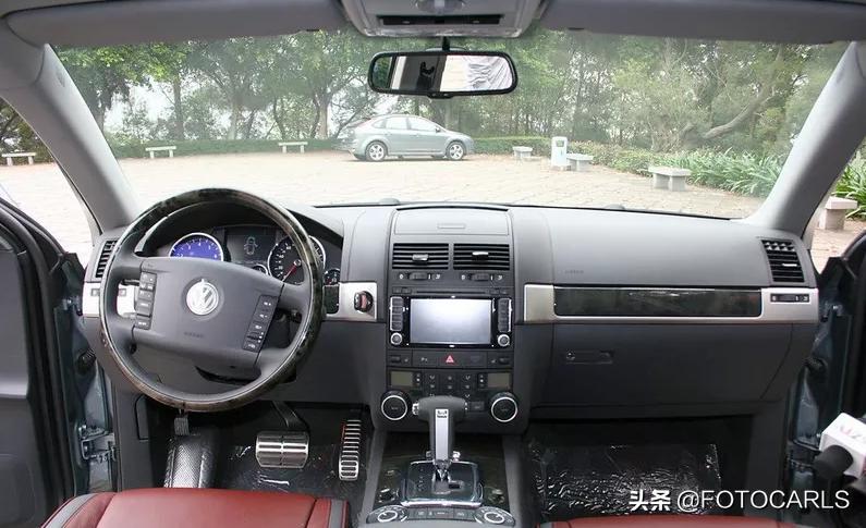 大众途锐老款新款比较,大众途锐老款和新款差别