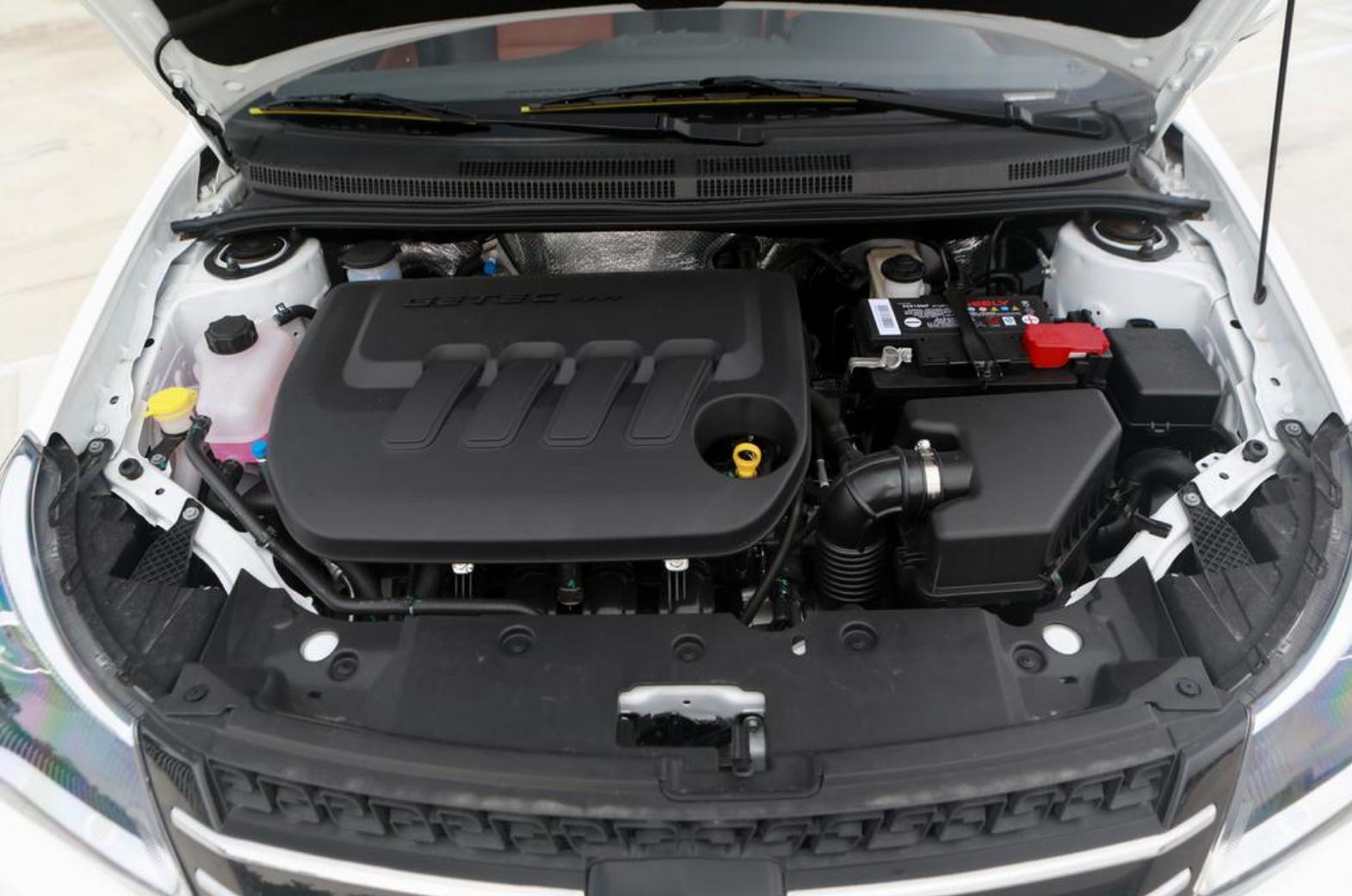 1.5l自吸百公里油耗11.83升,2019吉利金刚1.5的排量价格多少