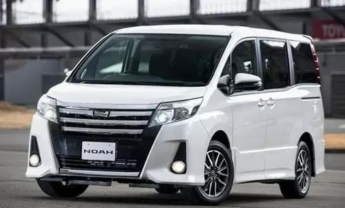 新车锈迹斑斑怎么回事,新车生锈