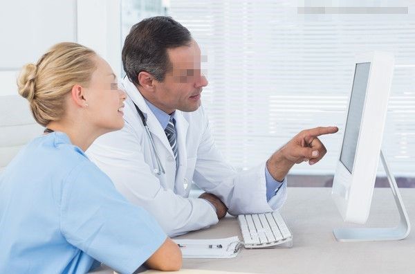 9岁男孩肾里结石,医生说8岁小孩眼睛里有颗结石