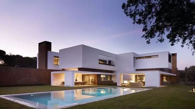 c罗房子贝克汉姆房子,贝克汉姆梅西一家