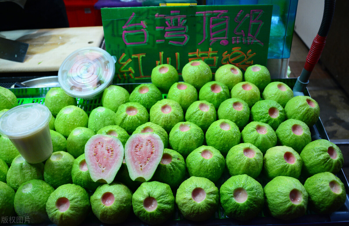 红肉芭乐是什么口感,芭乐有白肉和红肉的吗