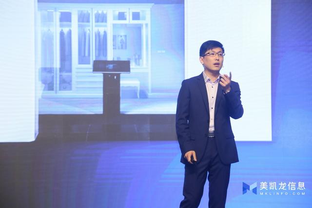 黑科技当道！机器人、全息屋开启未来商业新纪元！