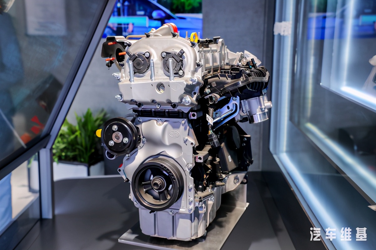 奔腾9.99万,奔腾1.5t尊享版b70新款2022款落地价