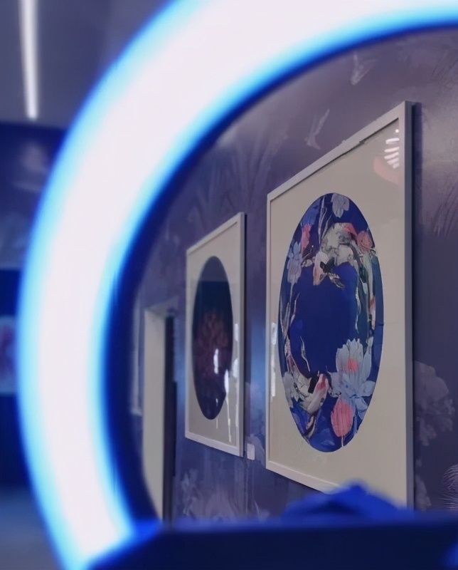 深圳灯光秀与武汉灯光秀,春光无限好深圳